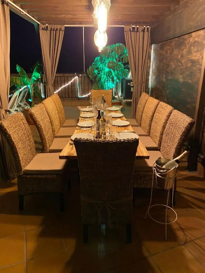 Self Catering Luxury Villa In The Beautiful Area Of Puerto Santiago Tenerife With 5 Bedrooms 2 Sofabeds For Up To 10 Guests Private Swimming Pool And Many Other Activities To Entertain The Family Secure Parking For 2 Cars And Disabled Access Througho Puerto de Santiago