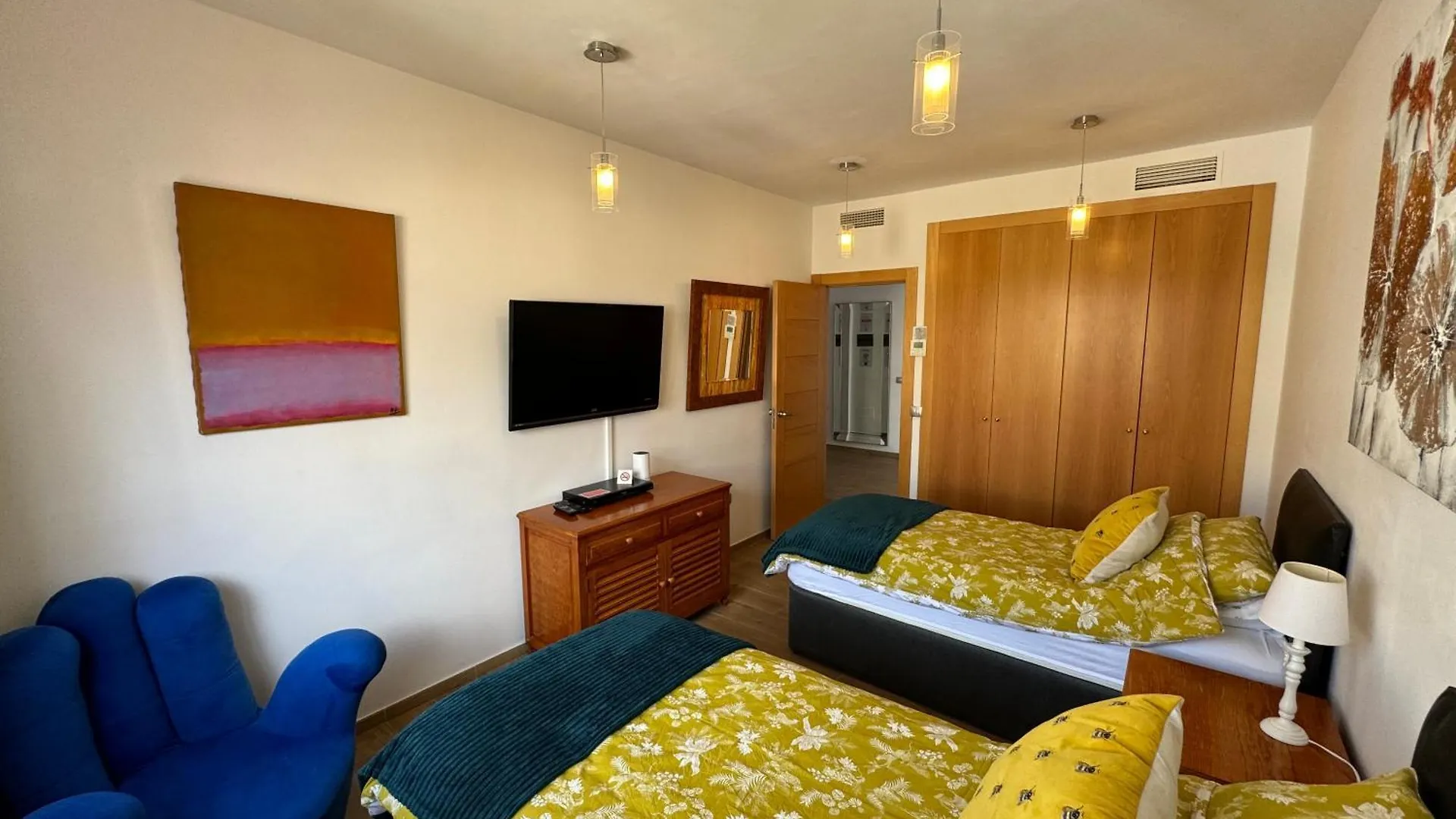 Villa Puerto Santiago: Luxury 5-Bedroom with Pool and Disabled Access Puerto de Santiago  0*, Puerto de Santiago (Tenerife) Spain